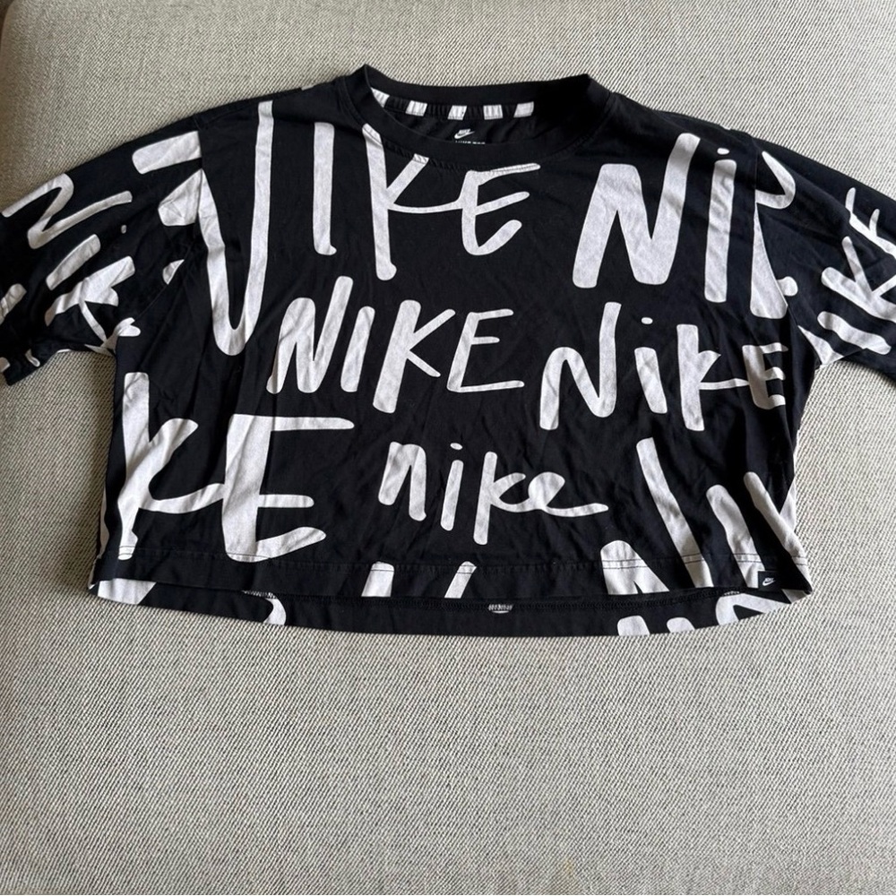 Nike Monochrome Graphic Tee